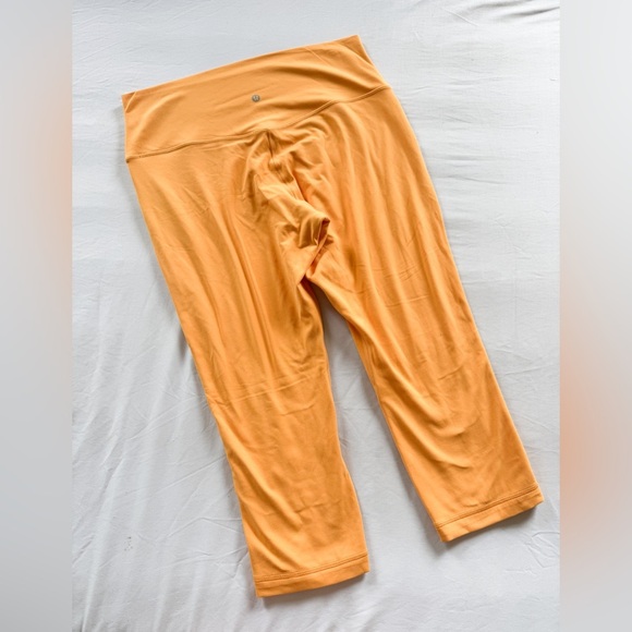 Lululemon Align HR Crop 21” Double Lined Nulu Size 14 🥭💭 Mango Dream - Picture 2 of 6